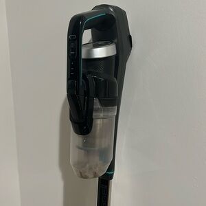 Bissell Iconpet Cordless Stick Vacuum